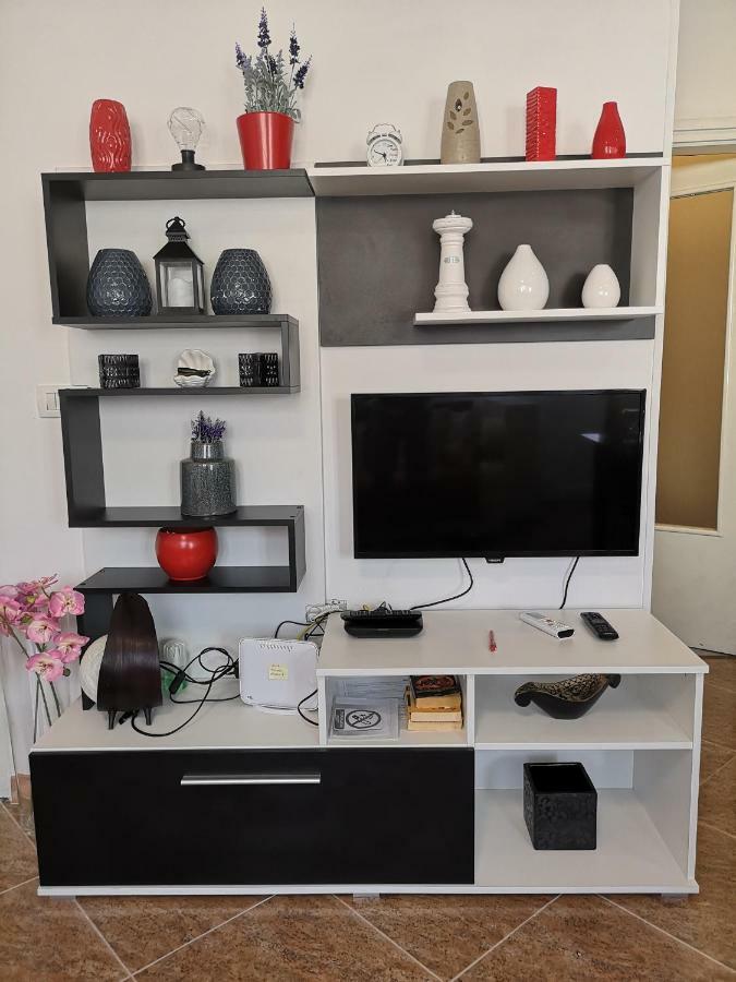 דירות אומאג Studio Bi מראה חיצוני תמונה